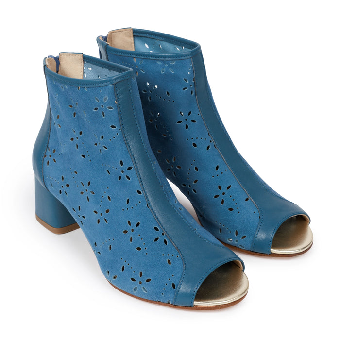 Women Open Toe Ankle Booties Lasered in Suede Royal Blue