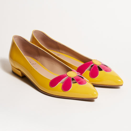 Women Pointed Ballet Flats With Flower in Yellow