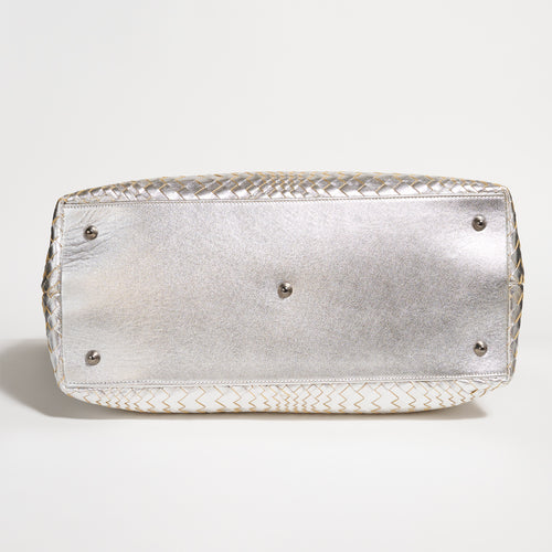 Sophia Maxi Intreccio Optical Zippered Bag in Laminated Leather Argento