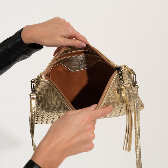 Women Intrecciato Nappa Leather Pouch in Oro